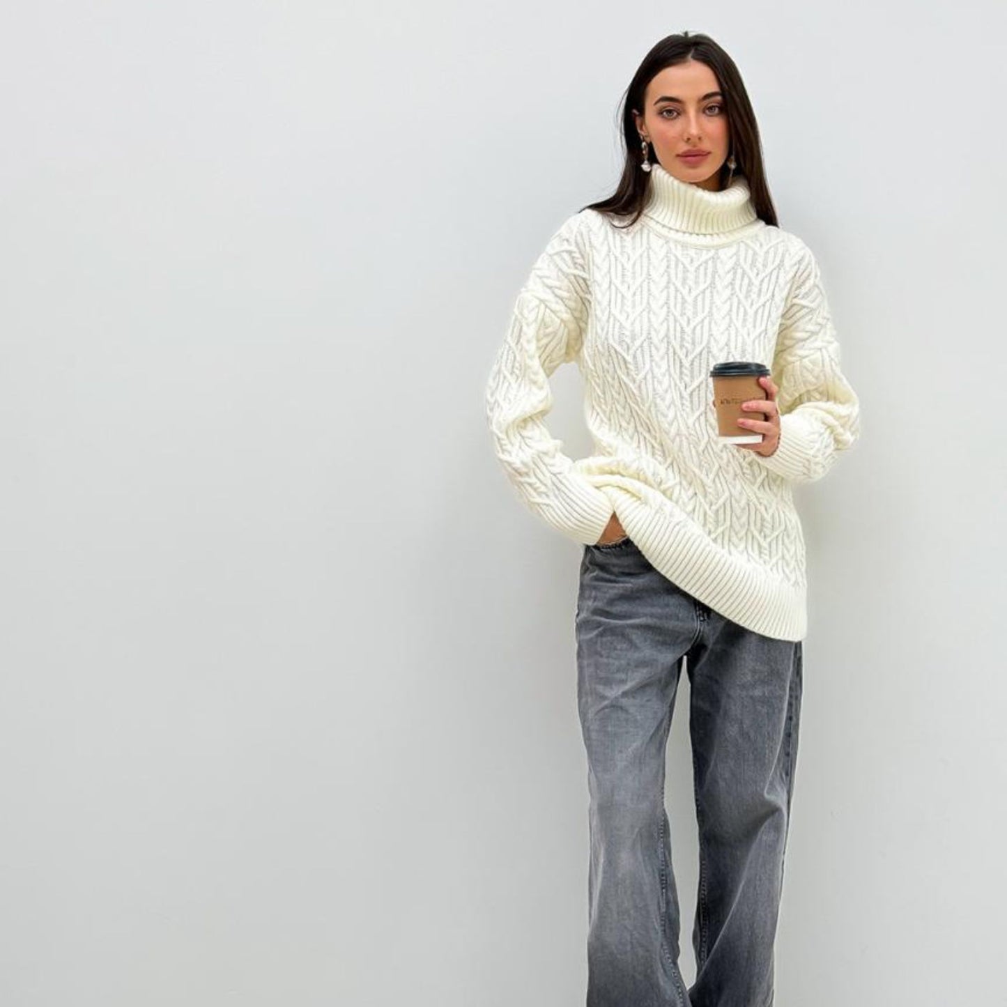 White Knitted Sweater - Olivia