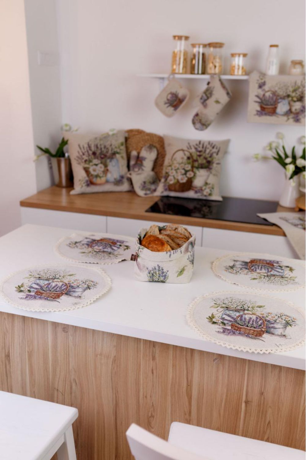 Round Tapestry Table Napkin – Provence