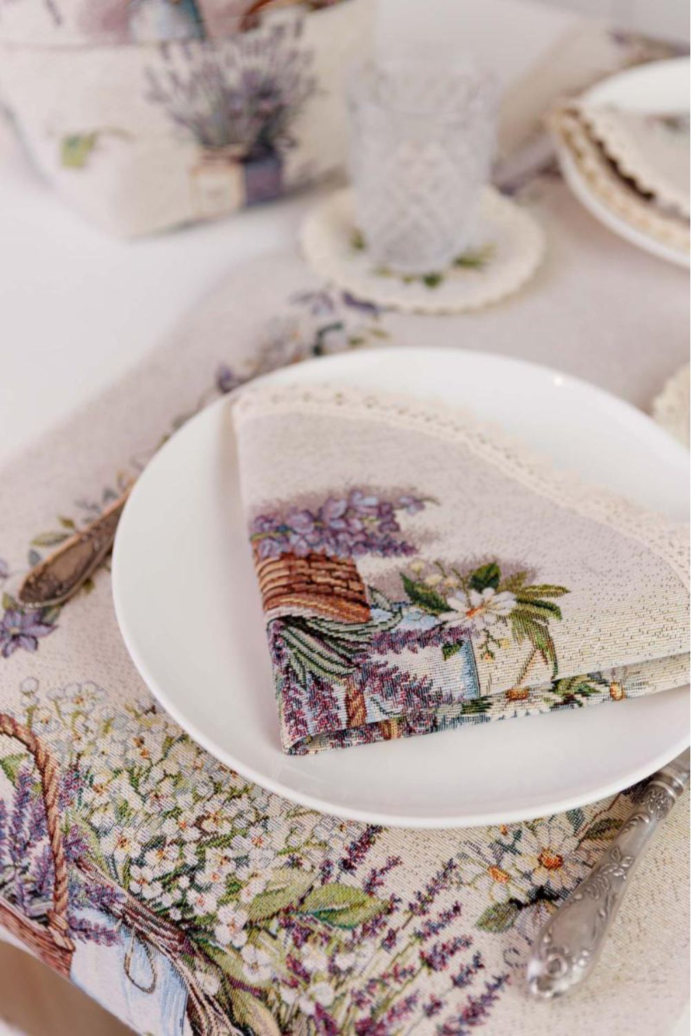 Round Tapestry Table Napkin – Provence