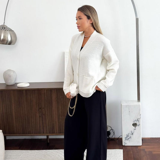 White Knitted Cardigan – Casual Wool