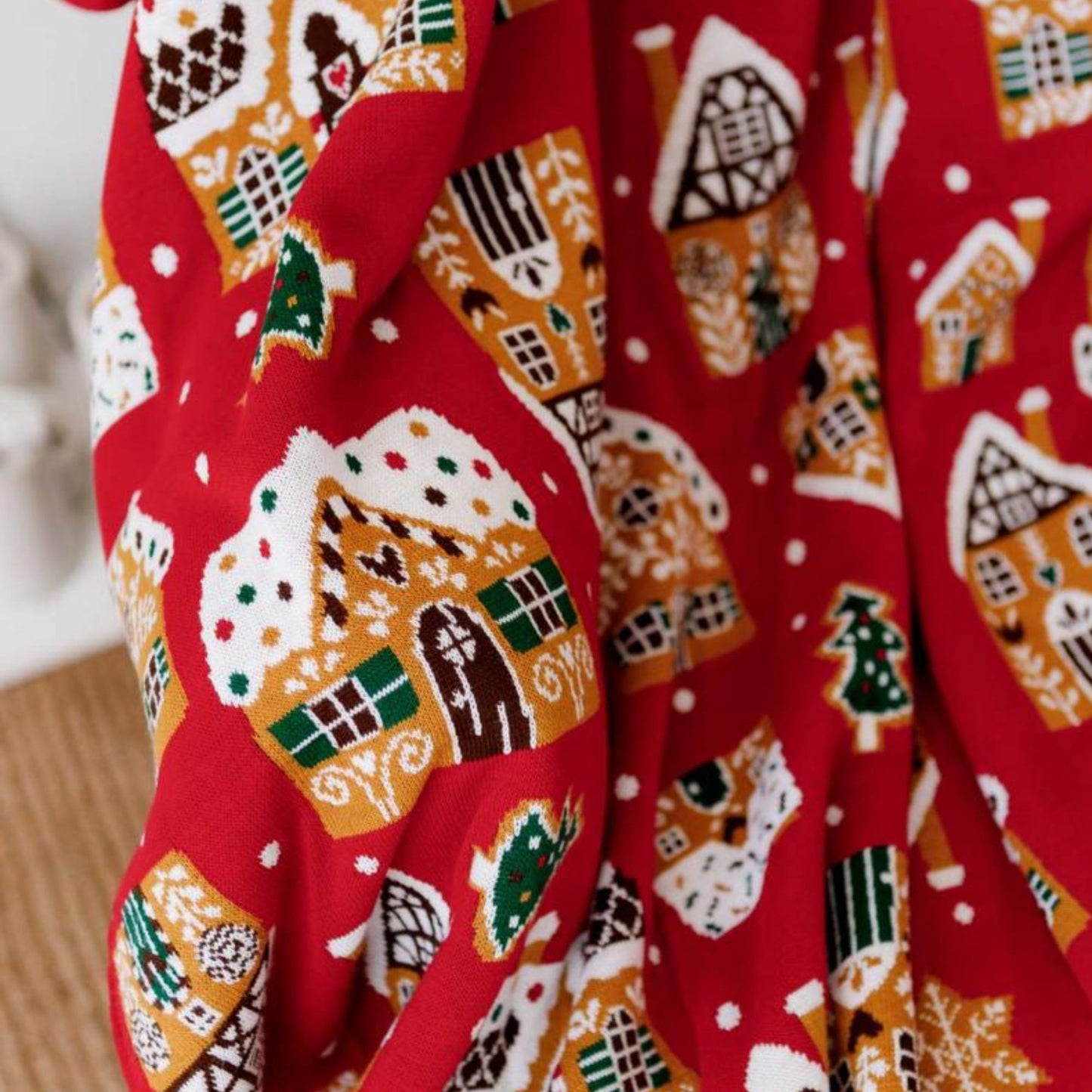Red Knitted Christmas Throw Blanket - Gingerbread Houses