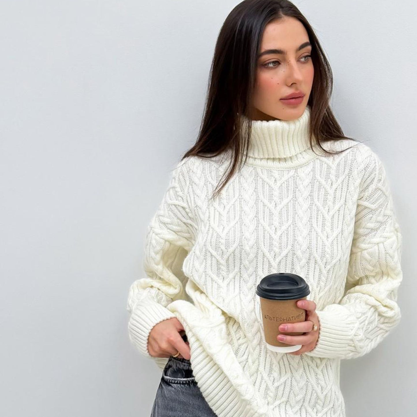 White Knitted Sweater - Olivia