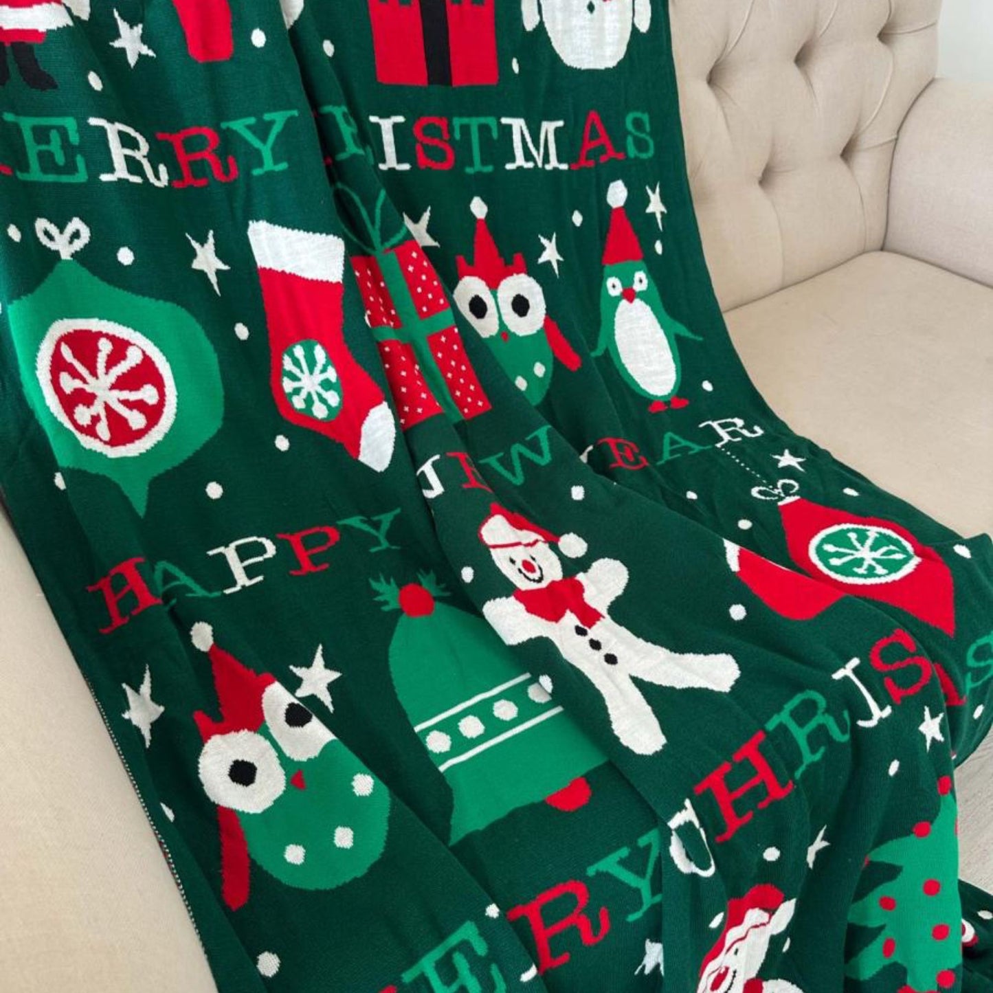 Green Knitted Christmas Throw Blanket – Merry Christmas