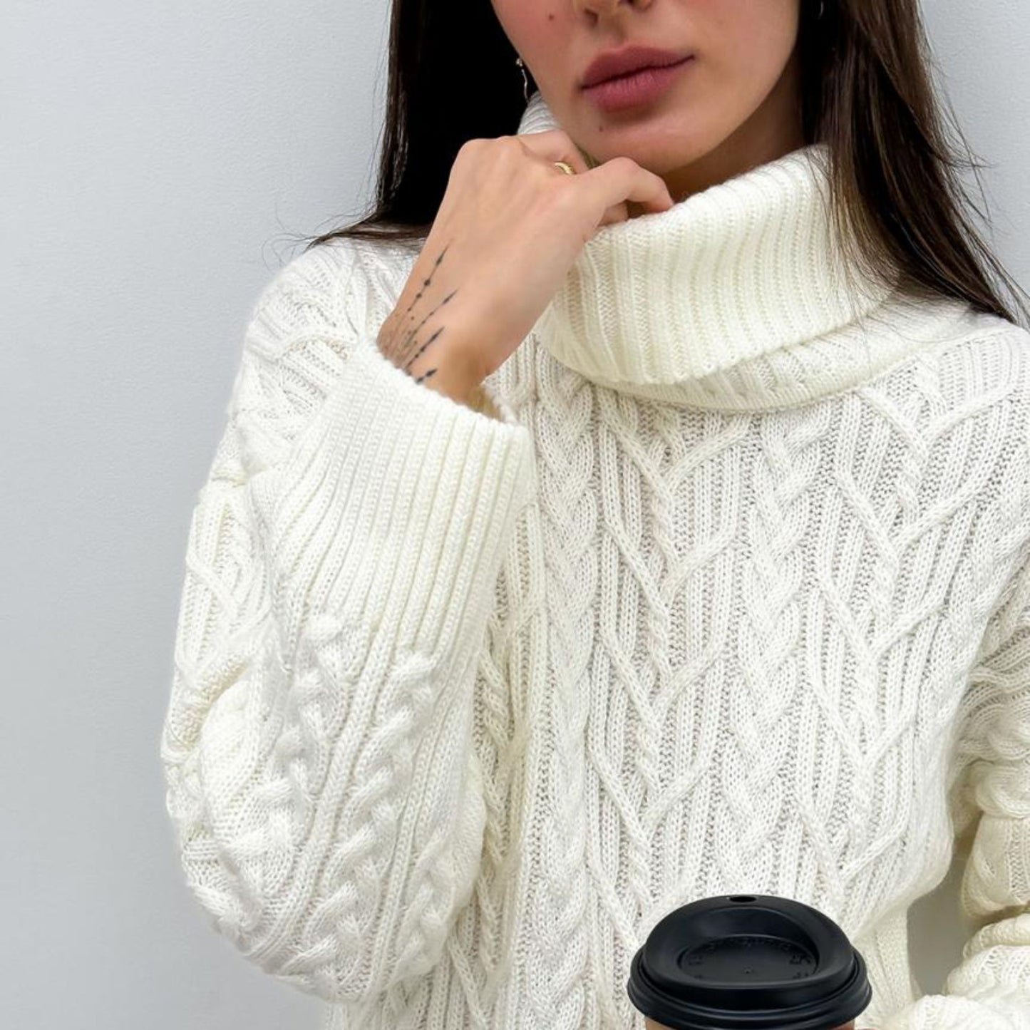 White Knitted Sweater - Olivia