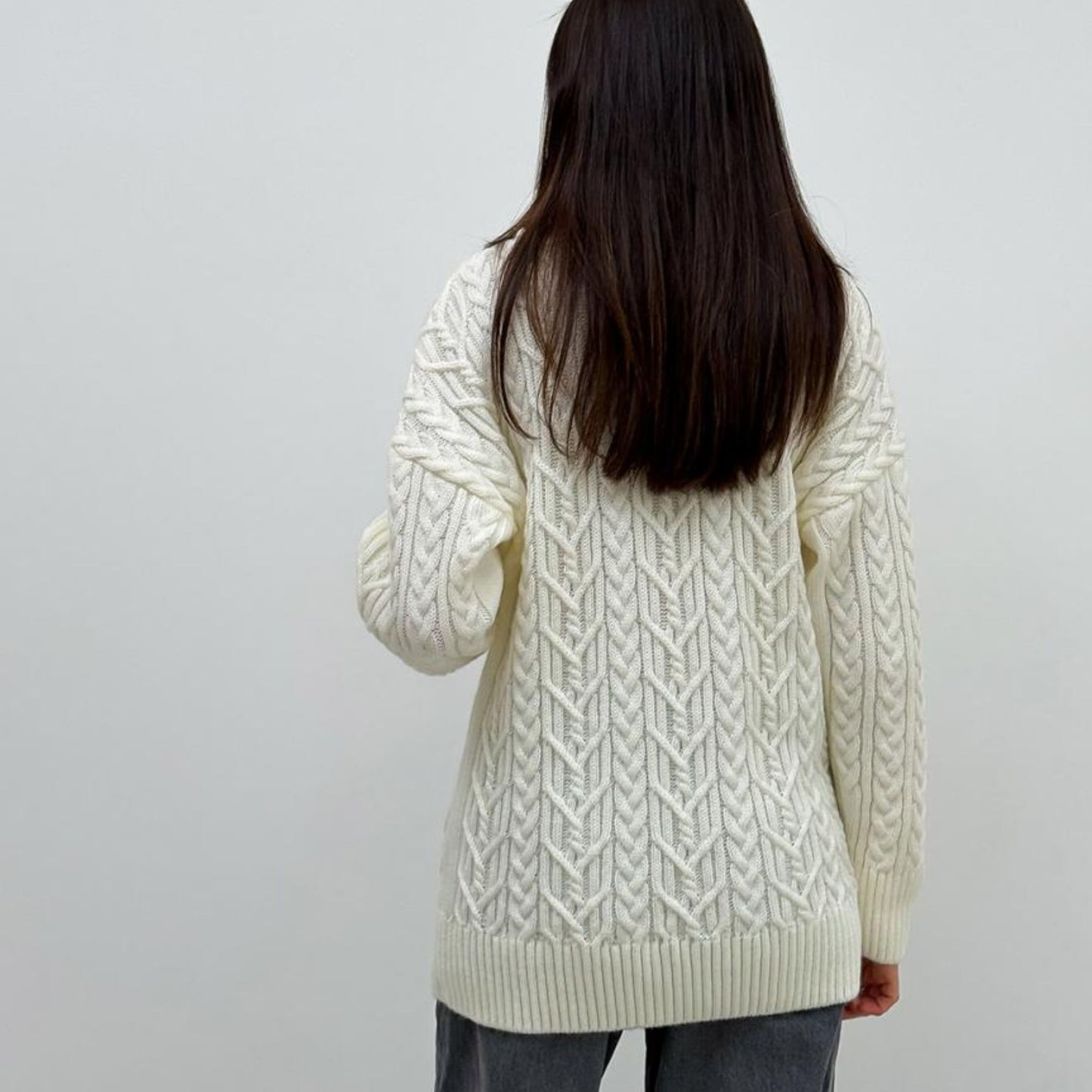 White Knitted Sweater - Olivia