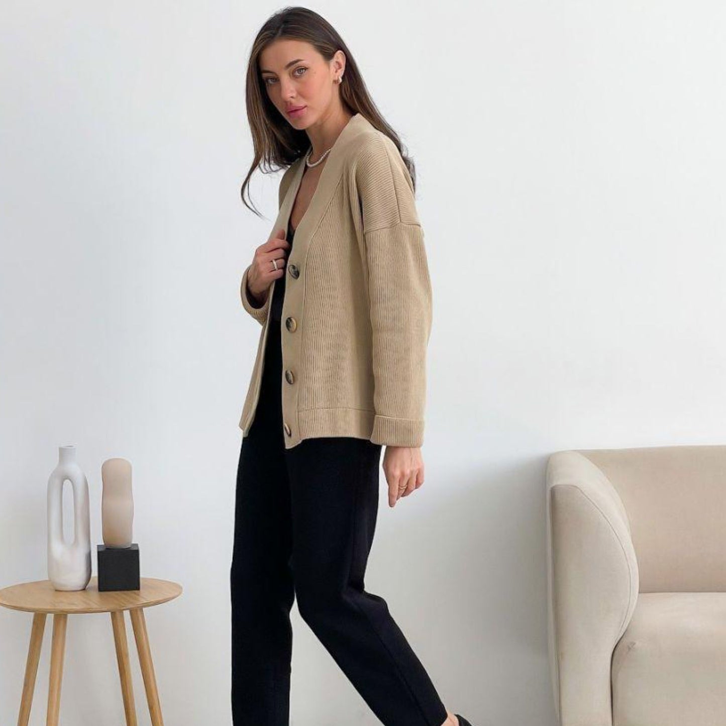 Beige Knitted Cardigan – Vittoria