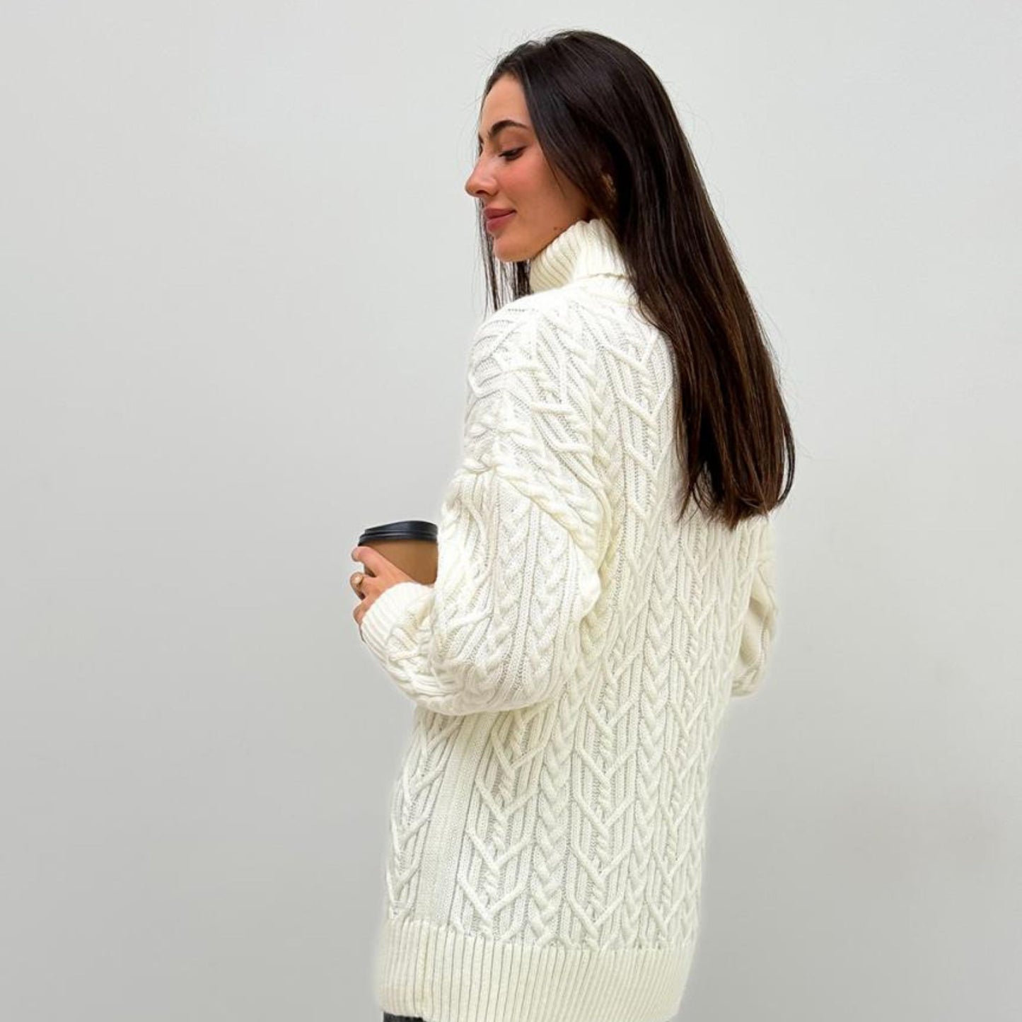 White Knitted Sweater - Olivia