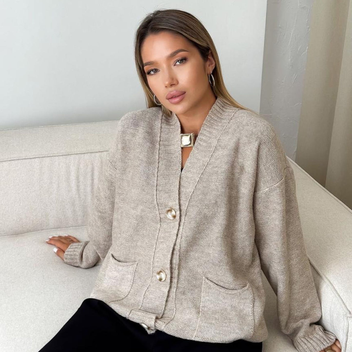 Beige Knitted Cardigan – Casual Wool