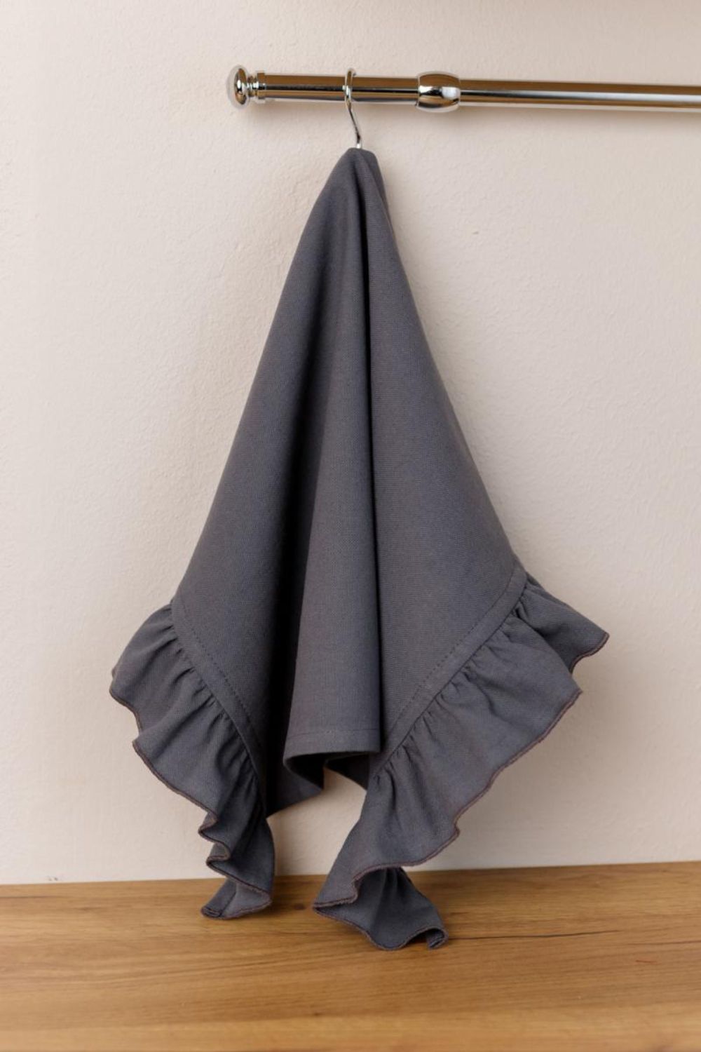 Kitchen Towel with Ruffle